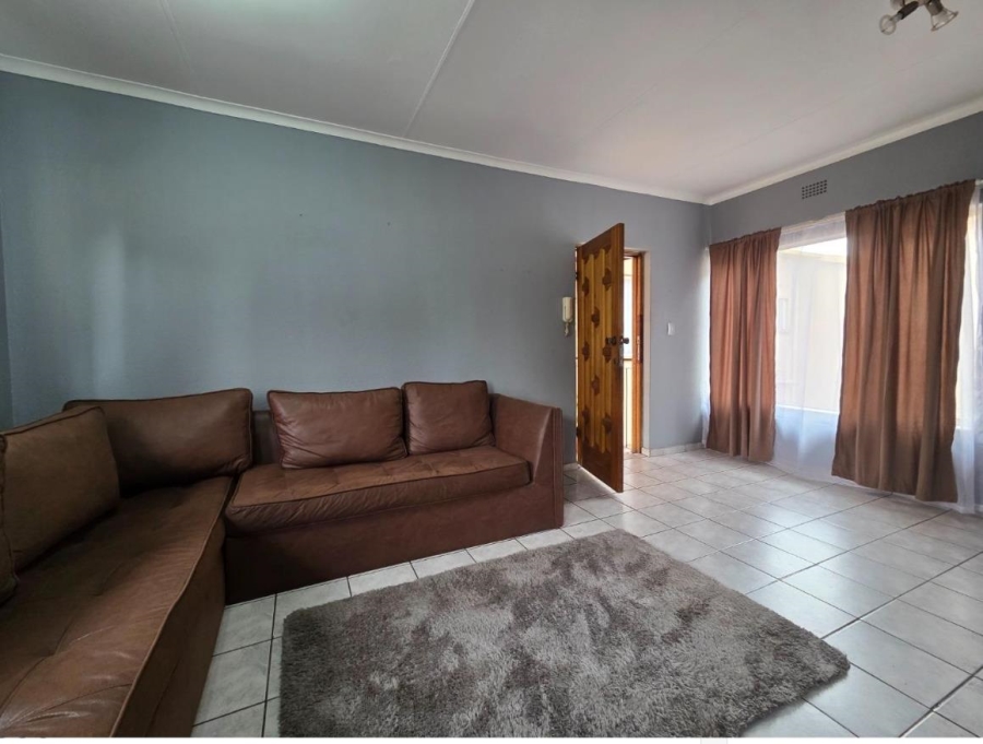 1 Bedroom Property for Sale in Verwoerdpark Gauteng
