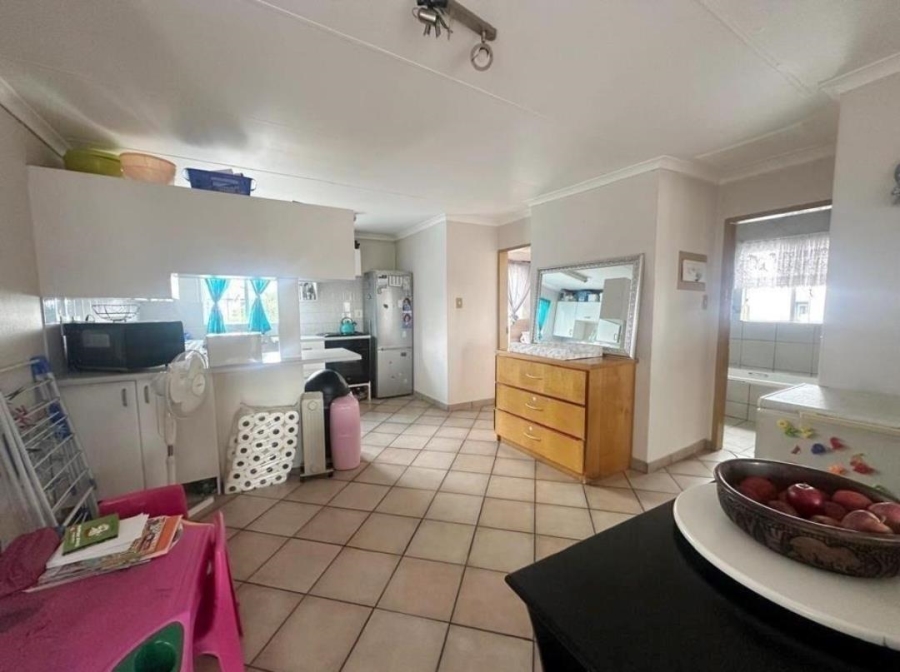 2 Bedroom Property for Sale in Verwoerdpark Gauteng