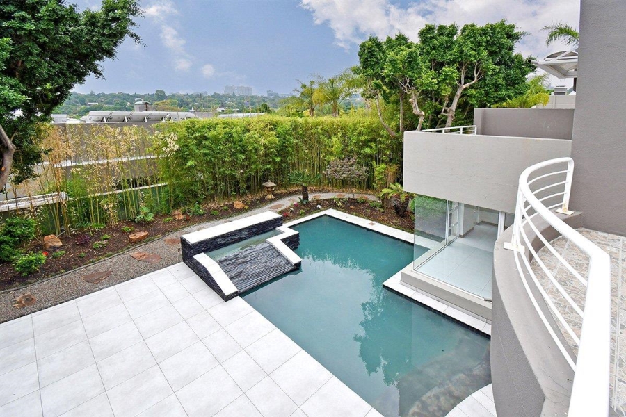 To Let 6 Bedroom Property for Rent in Sandhurst Gauteng