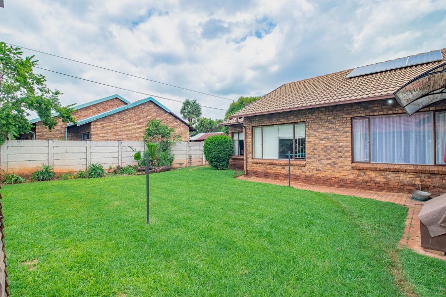 3 Bedroom Property for Sale in Zwartkop Gauteng