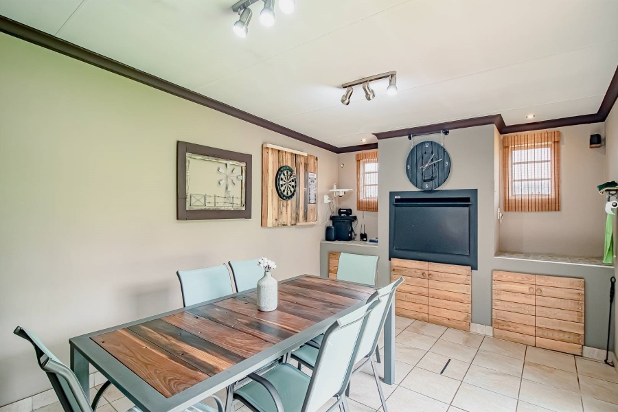 3 Bedroom Property for Sale in Zwartkop Gauteng