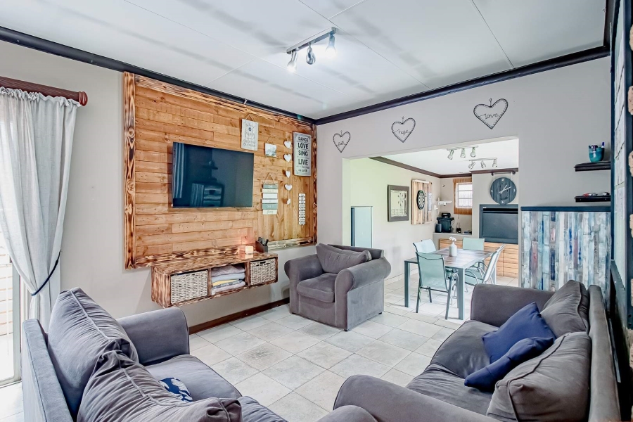 3 Bedroom Property for Sale in Zwartkop Gauteng