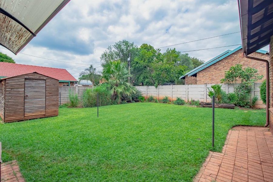 3 Bedroom Property for Sale in Zwartkop Gauteng