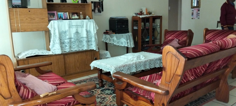 2 Bedroom Property for Sale in Benoni Central Gauteng