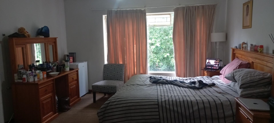 4 Bedroom Property for Sale in Faerie Glen Gauteng