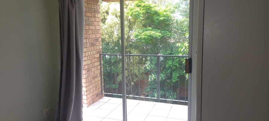 4 Bedroom Property for Sale in Faerie Glen Gauteng