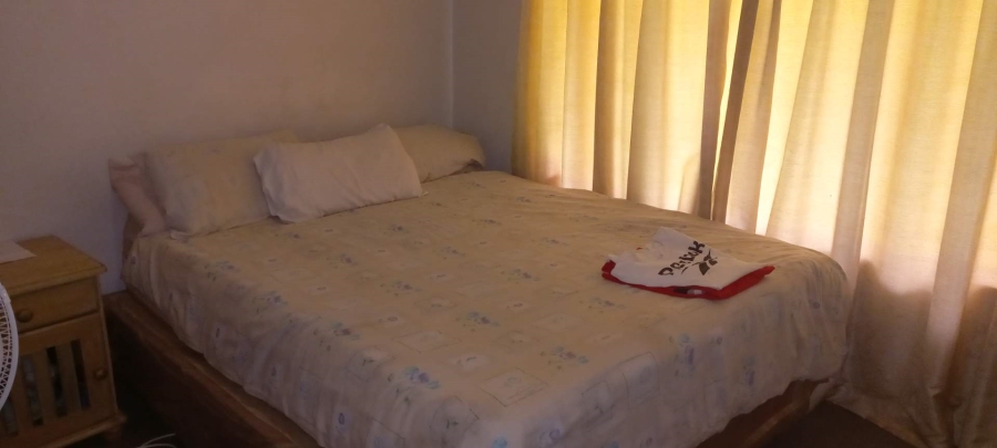 4 Bedroom Property for Sale in Faerie Glen Gauteng