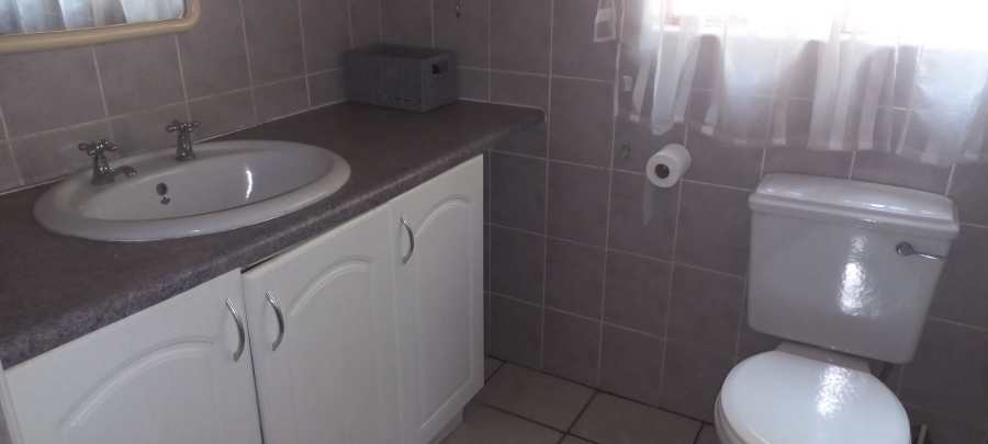 4 Bedroom Property for Sale in Faerie Glen Gauteng