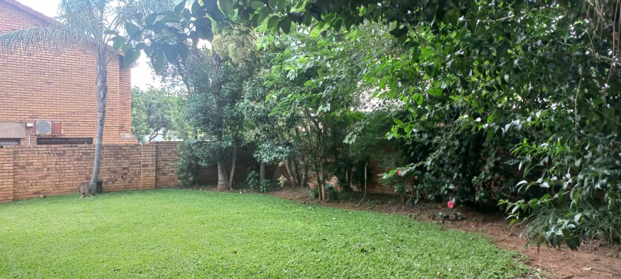4 Bedroom Property for Sale in Faerie Glen Gauteng