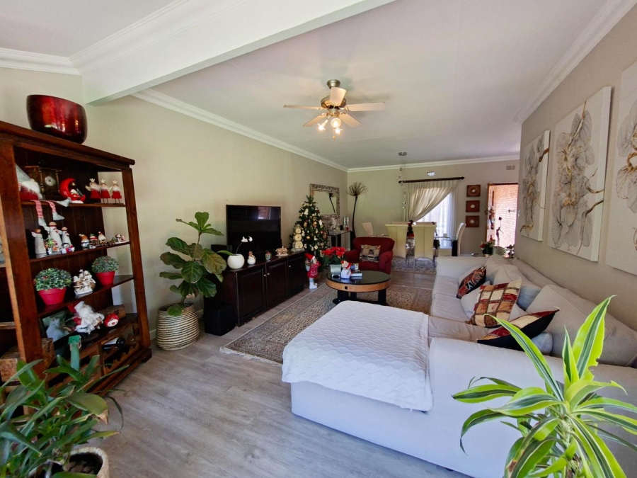 To Let 3 Bedroom Property for Rent in Bryanston Gauteng