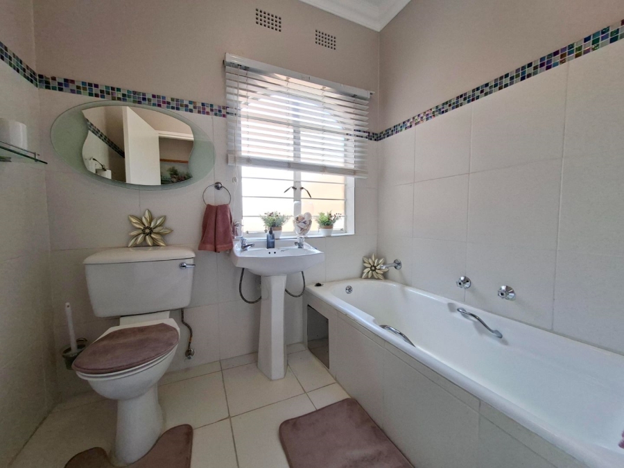 To Let 3 Bedroom Property for Rent in Bryanston Gauteng