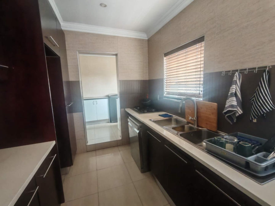 5 Bedroom Property for Sale in Eldoraigne Gauteng