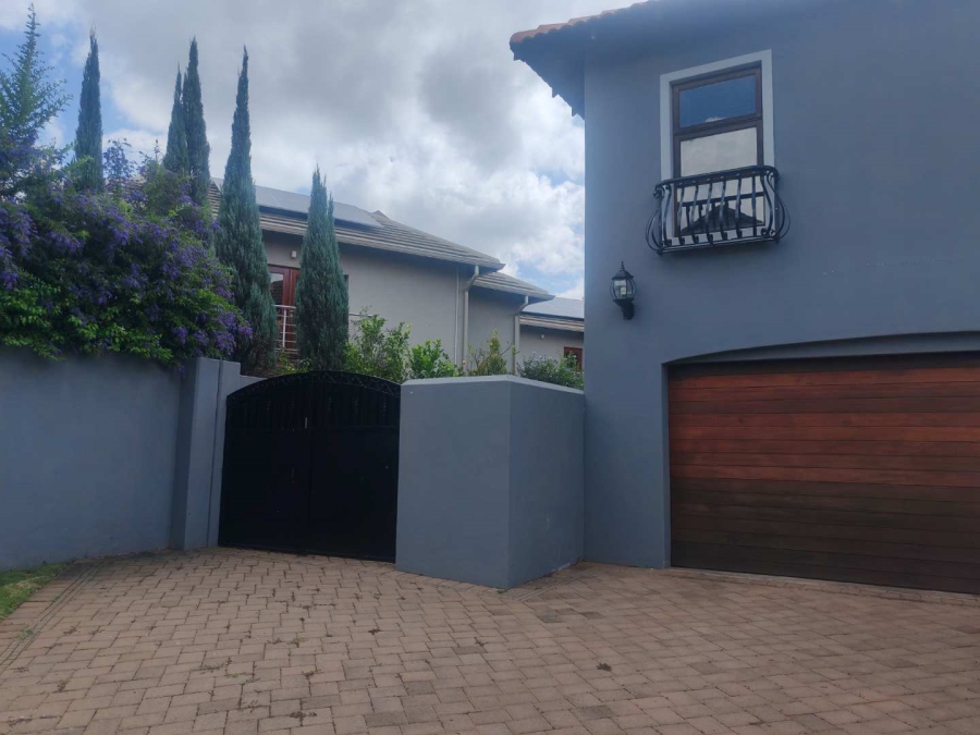 5 Bedroom Property for Sale in Zwartkop Golf Estate Gauteng