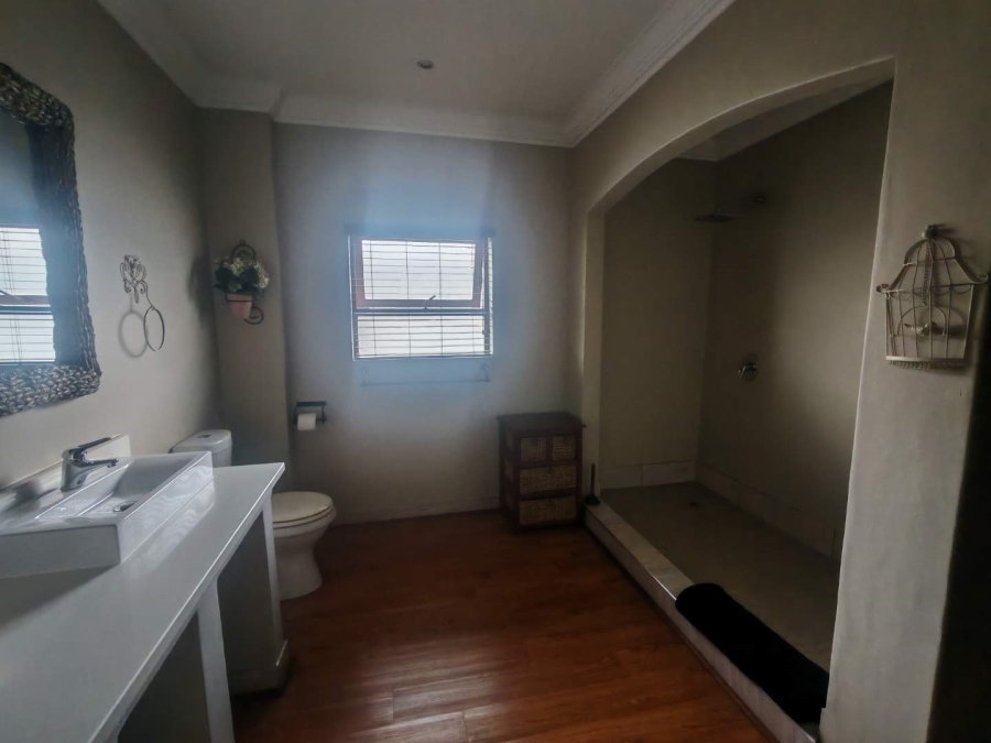 5 Bedroom Property for Sale in Zwartkop Golf Estate Gauteng