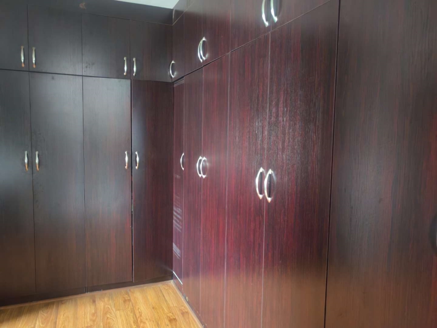 5 Bedroom Property for Sale in Zwartkop Golf Estate Gauteng