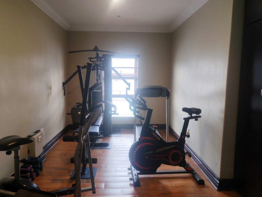 5 Bedroom Property for Sale in Zwartkop Golf Estate Gauteng