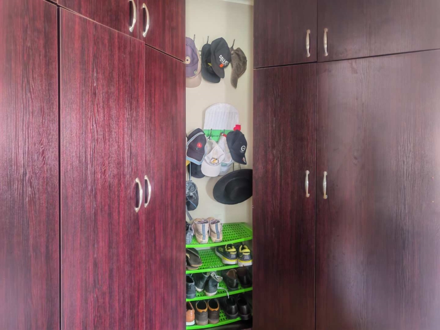 5 Bedroom Property for Sale in Zwartkop Golf Estate Gauteng