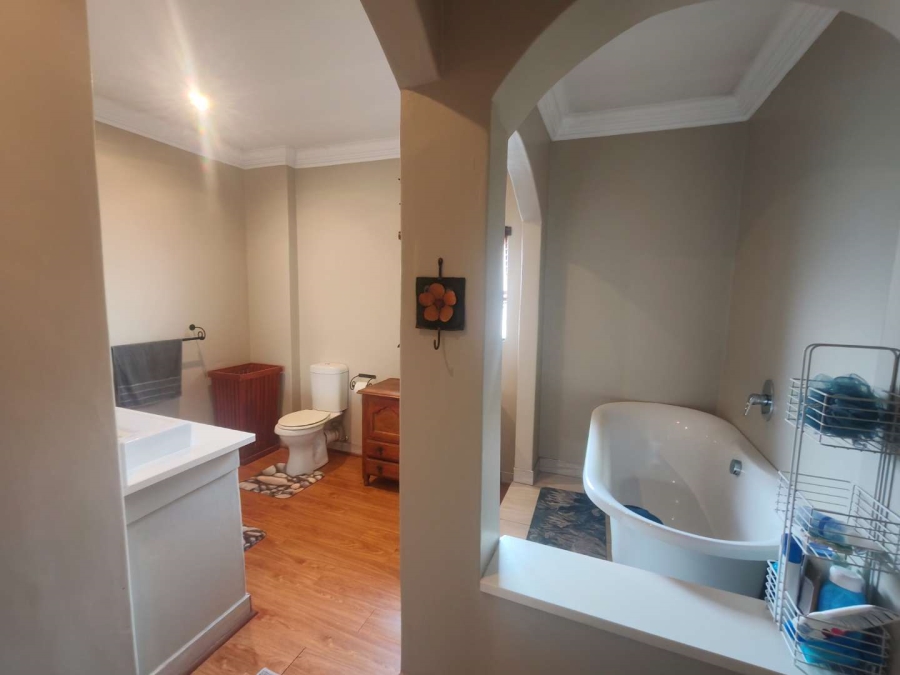 5 Bedroom Property for Sale in Zwartkop Golf Estate Gauteng