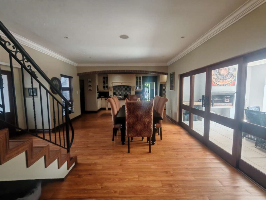 5 Bedroom Property for Sale in Zwartkop Golf Estate Gauteng