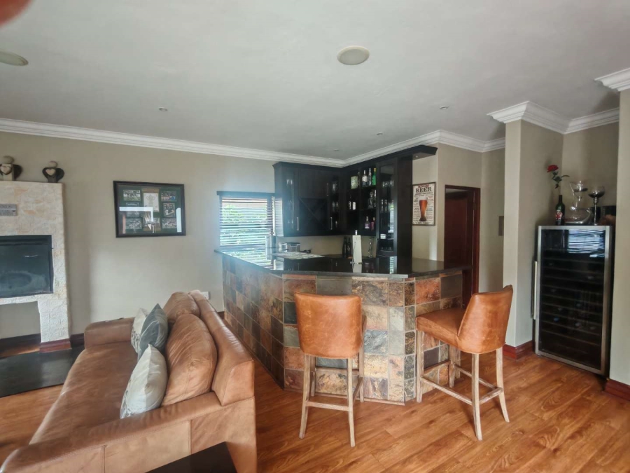 5 Bedroom Property for Sale in Zwartkop Golf Estate Gauteng