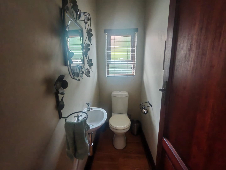 5 Bedroom Property for Sale in Zwartkop Golf Estate Gauteng