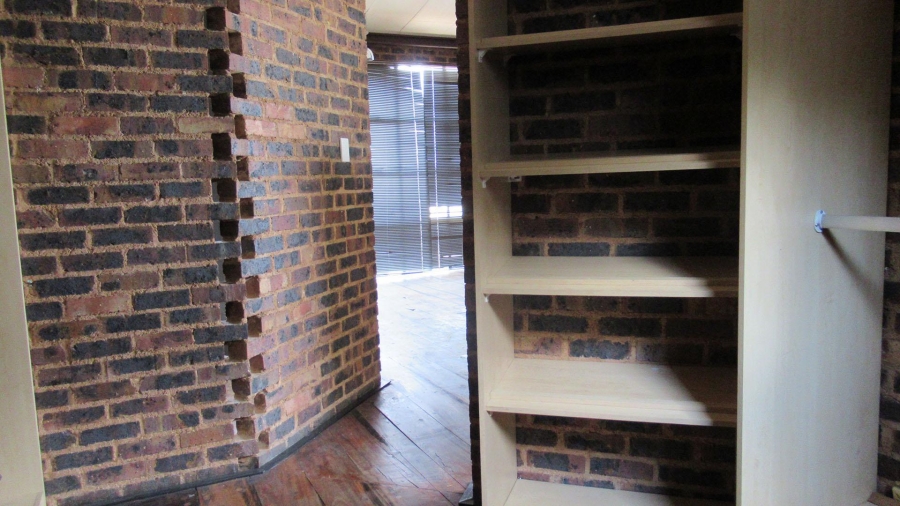 3 Bedroom Property for Sale in Glenvista Gauteng