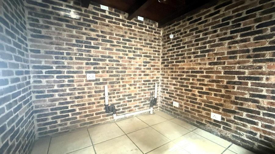 3 Bedroom Property for Sale in Glenvista Gauteng