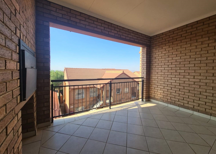 To Let 2 Bedroom Property for Rent in Hazeldean Gauteng