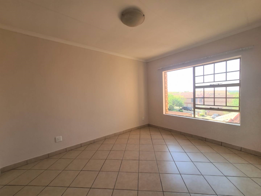 To Let 2 Bedroom Property for Rent in Hazeldean Gauteng
