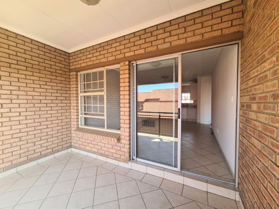 To Let 2 Bedroom Property for Rent in Hazeldean Gauteng