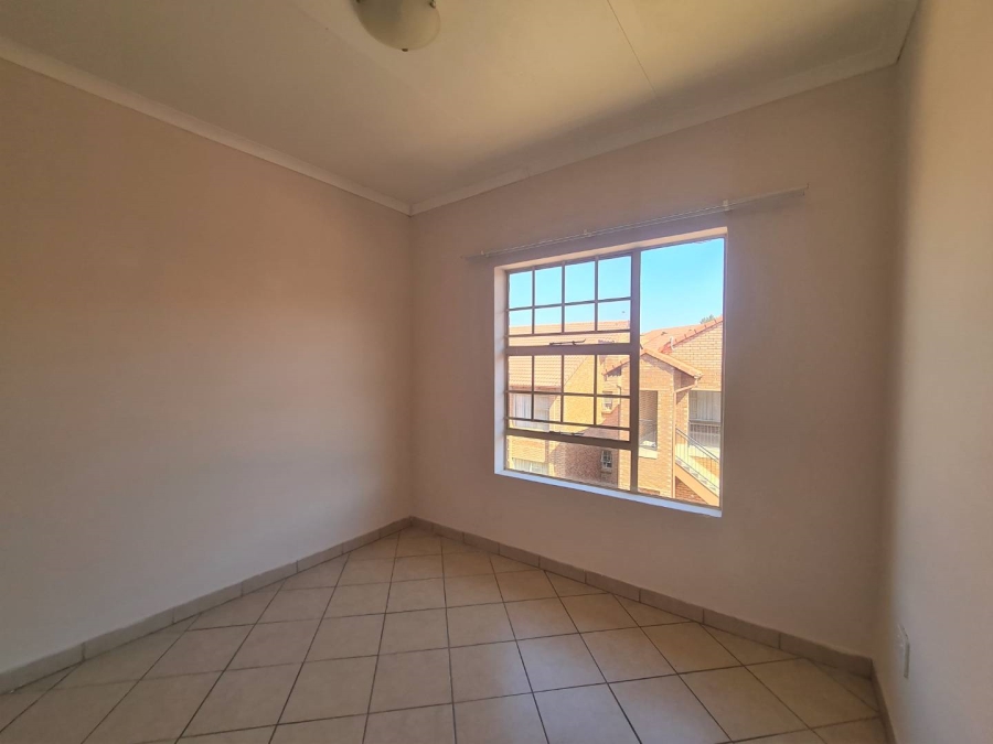 To Let 2 Bedroom Property for Rent in Hazeldean Gauteng
