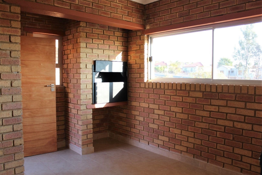 To Let 2 Bedroom Property for Rent in Olympus AH Gauteng