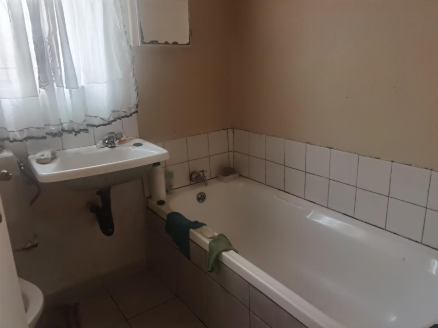 2 Bedroom Property for Sale in Tembisa Gauteng