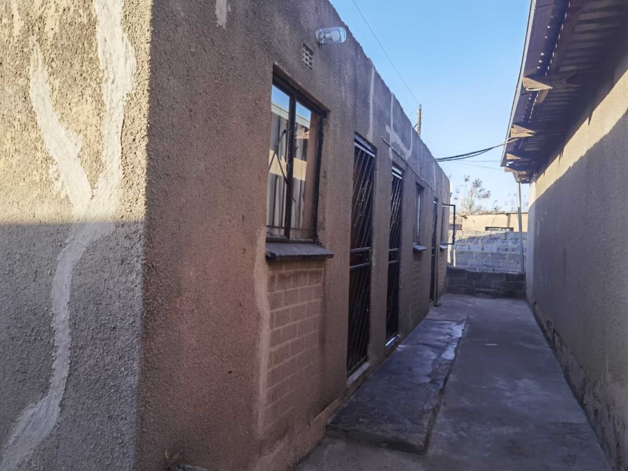 2 Bedroom Property for Sale in Tembisa Gauteng