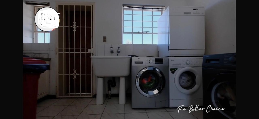 4 Bedroom Property for Sale in Oakdene Gauteng