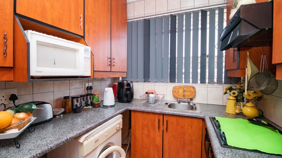 2 Bedroom Property for Sale in Benoni Central Gauteng