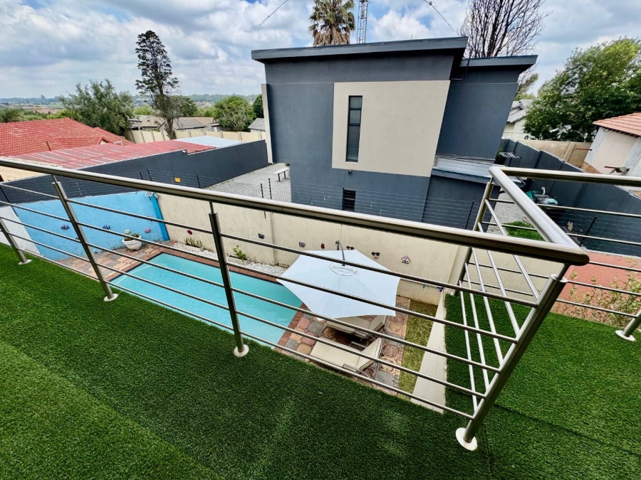 5 Bedroom Property for Sale in Rynfield Gauteng