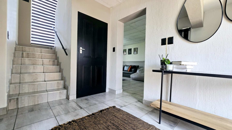 4 Bedroom Property for Sale in Equestria Gauteng