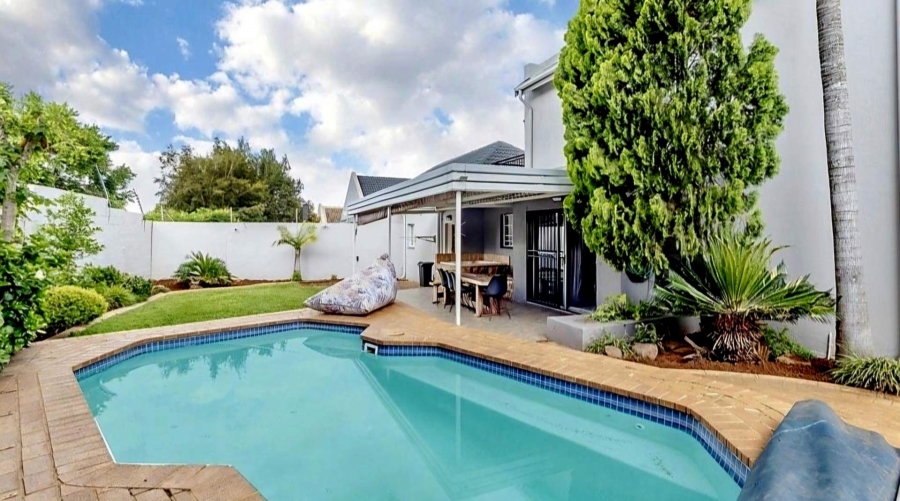 4 Bedroom Property for Sale in Equestria Gauteng