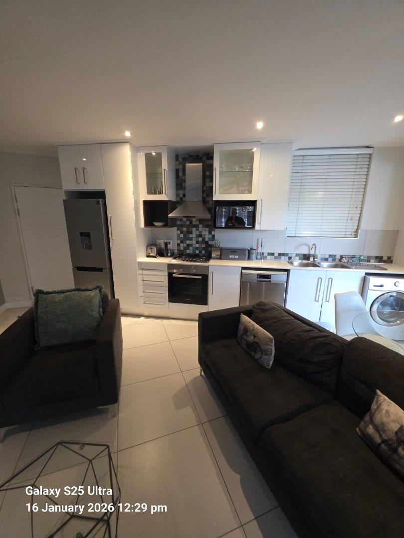 1 Bedroom Property for Sale in Rosebank Gauteng