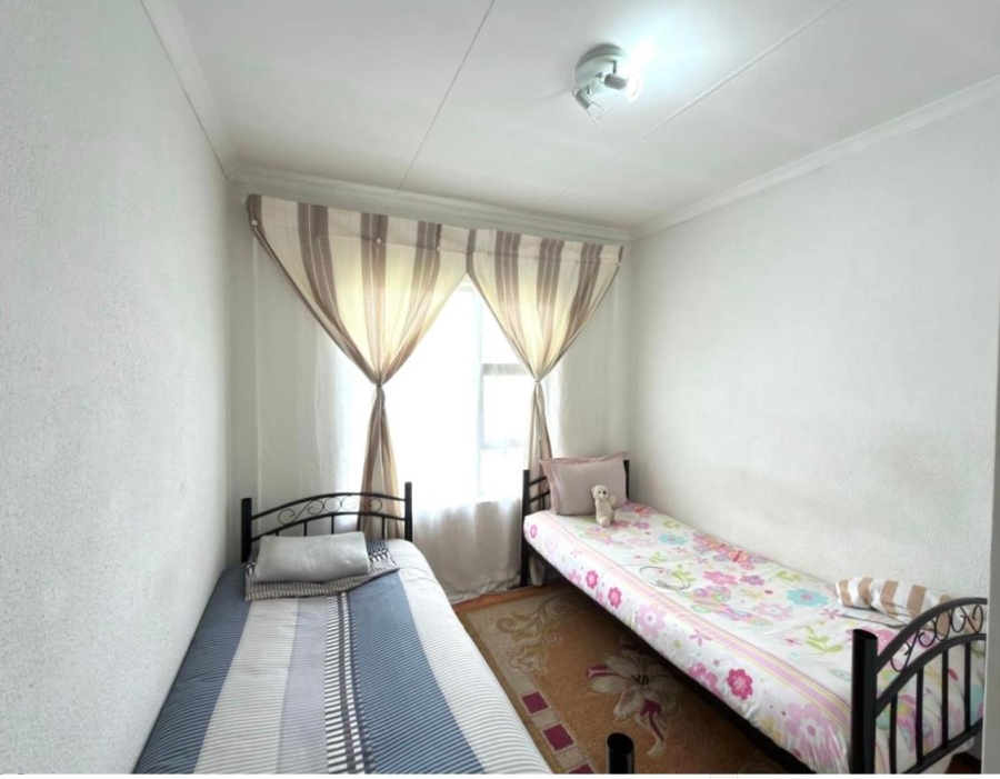 3 Bedroom Property for Sale in Alrode Gauteng