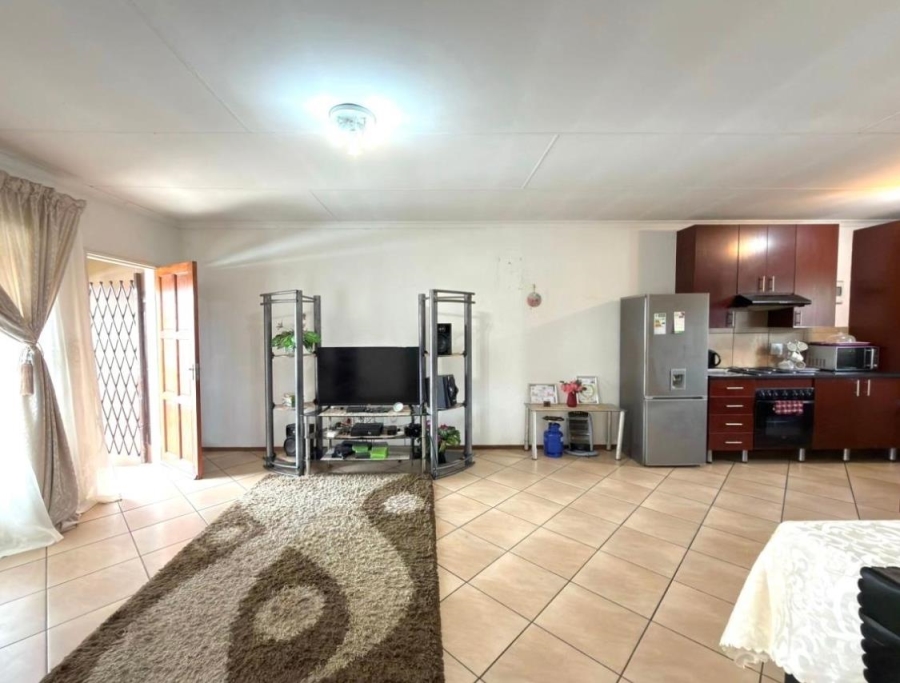 3 Bedroom Property for Sale in Alrode Gauteng