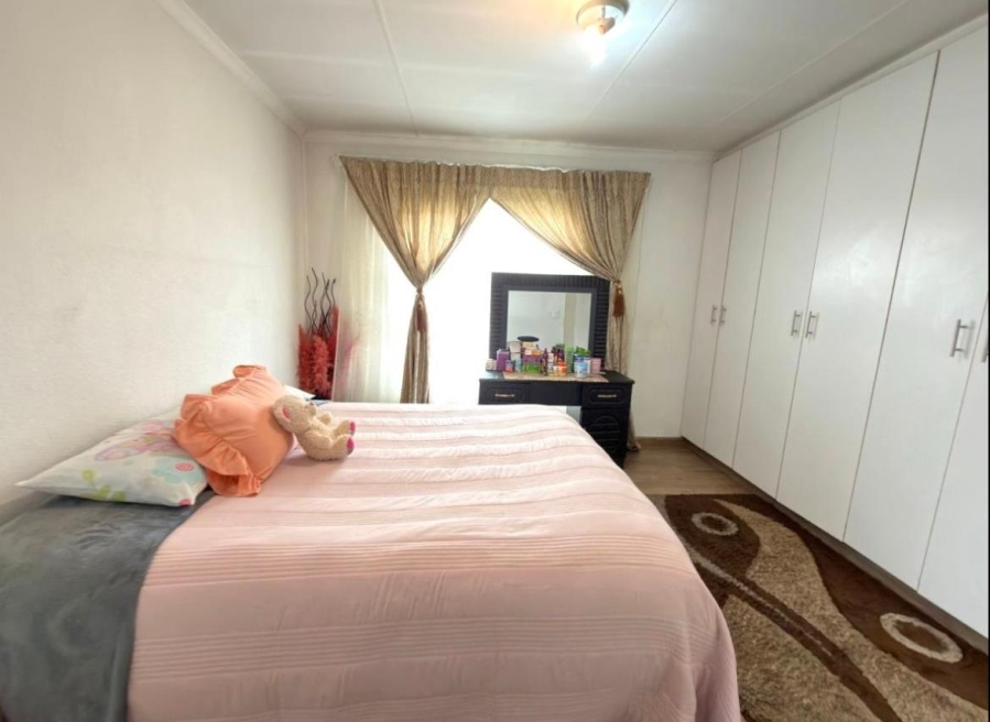 3 Bedroom Property for Sale in Alrode Gauteng