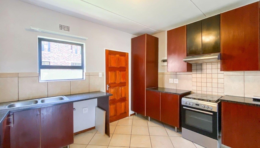 2 Bedroom Property for Sale in Alrode Gauteng