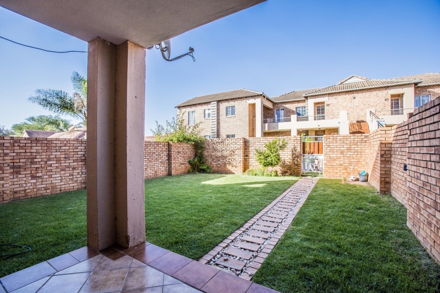 2 Bedroom Property for Sale in Equestria Gauteng