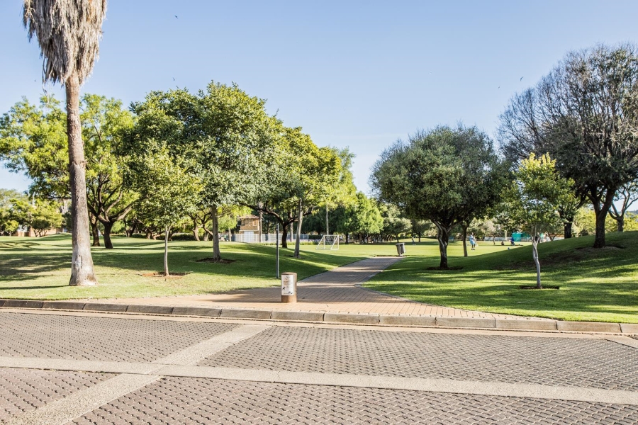 2 Bedroom Property for Sale in Equestria Gauteng