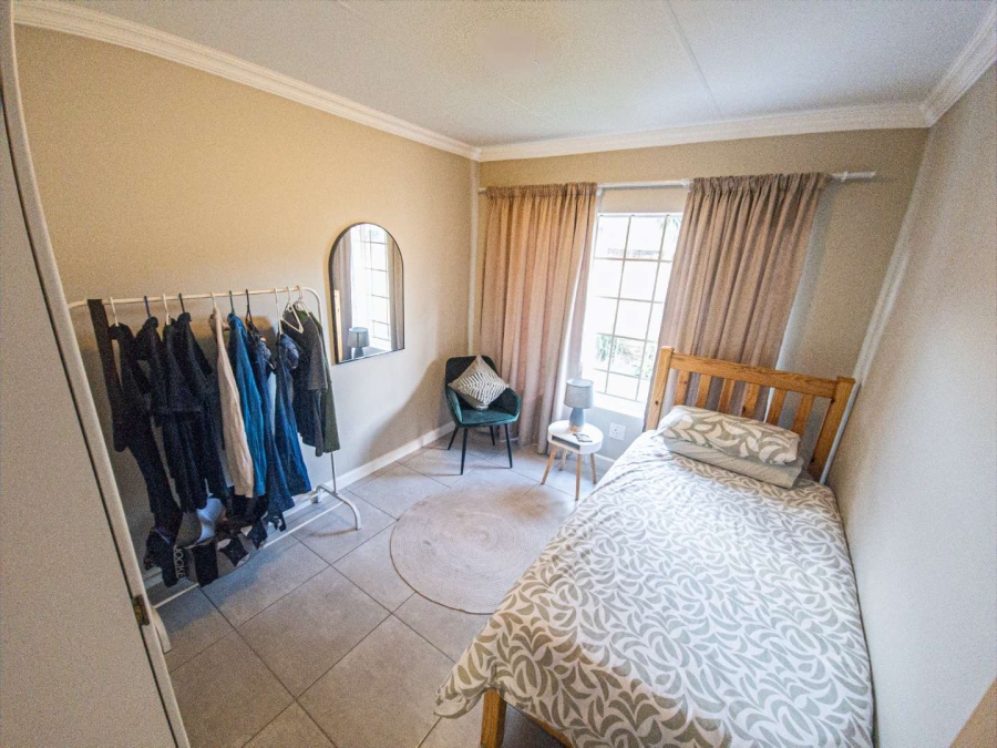 2 Bedroom Property for Sale in Die Wilgers Gauteng