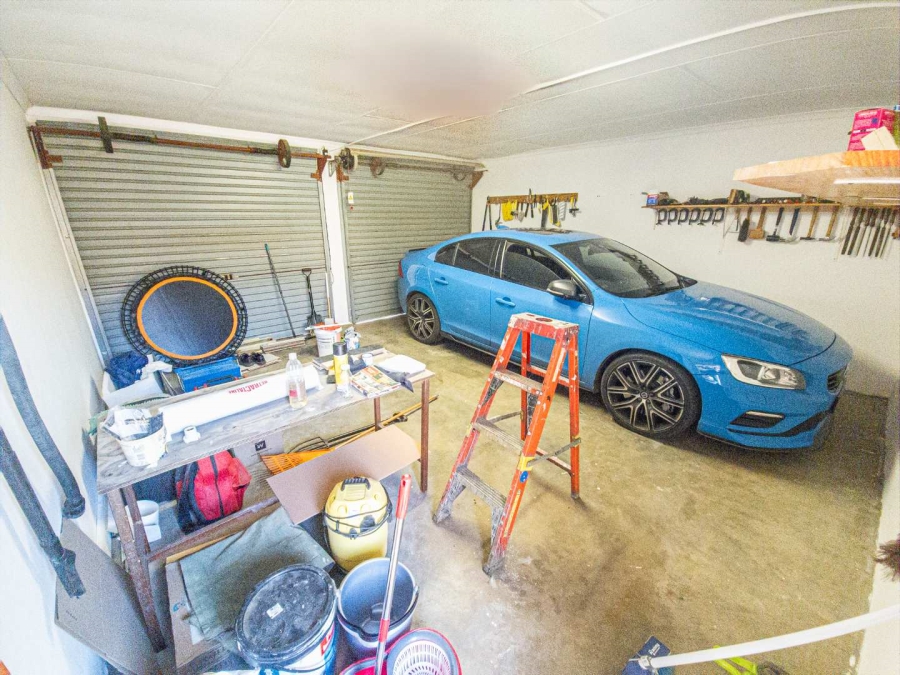 2 Bedroom Property for Sale in Die Wilgers Gauteng