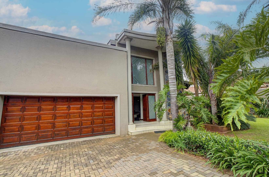 4 Bedroom Property for Sale in Roodekrans Gauteng