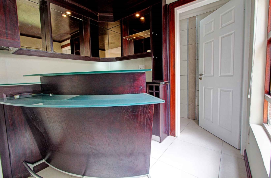 4 Bedroom Property for Sale in Roodekrans Gauteng